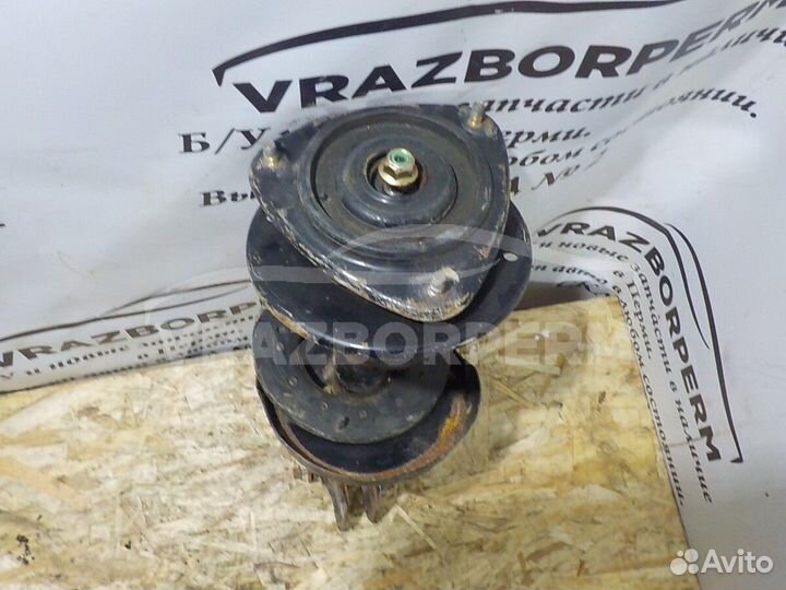 Амортизатор передний левый Subaru Legacy