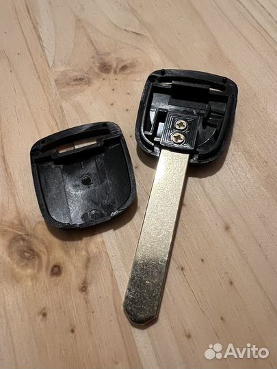 Ключ Honda с местом под чип