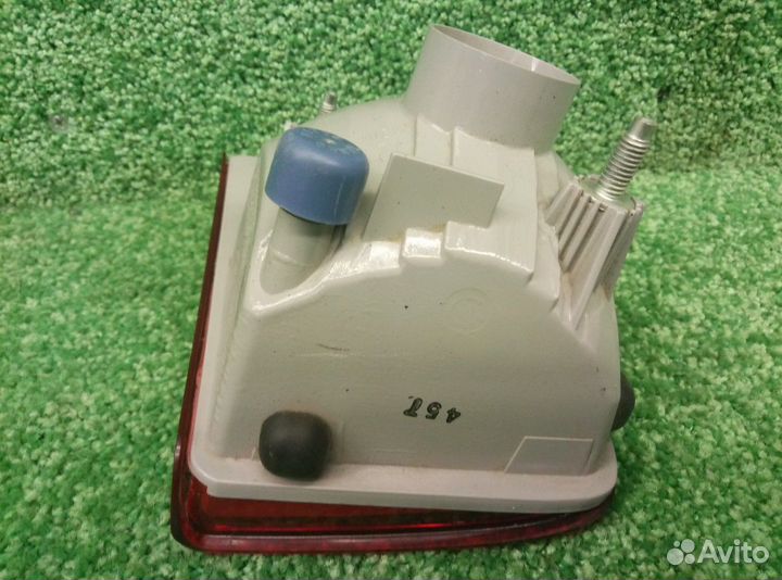 Фонарь в бампер правый Toyota Land Cruiser 200