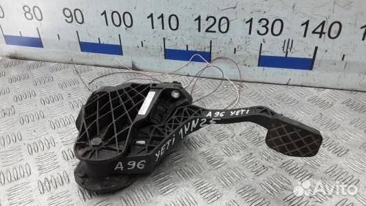 Педаль тормоза skoda yeti 1 (1NN25O201)