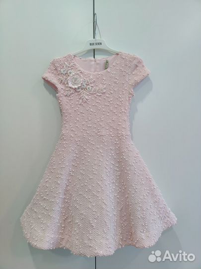 Нарядное розовое платье 