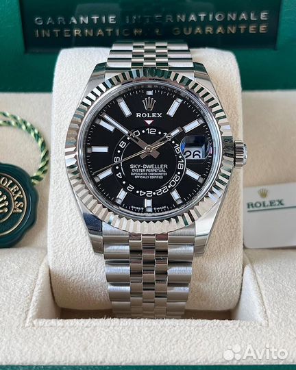 Часы Rolex Sky-Dweller 42 мм