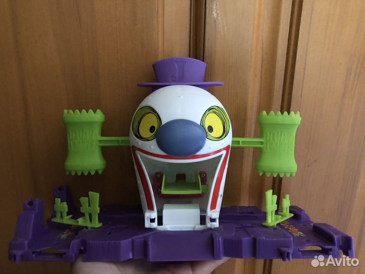 Автотреки hot wheels Mega carwash и beetlejuice