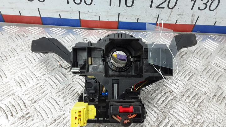 Переключатель поворотов подрулевой Skoda Octavia