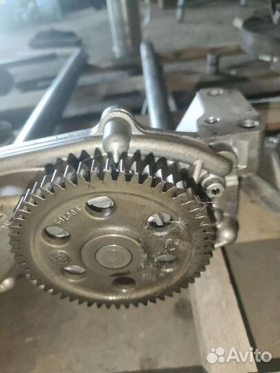 Маслянный насос DAF XF105 MX300S2 2008 г