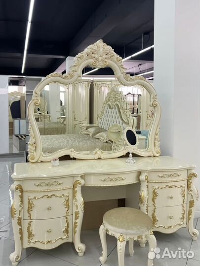 Спальный гарнитур Афина