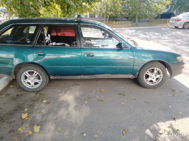 Toyota Corolla 1.5 AT, 1994, 350 000 км