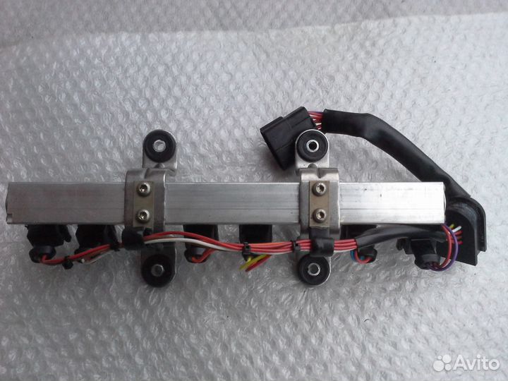 Топливная форсунка 840481Т01 Mercury 150-250 EFI