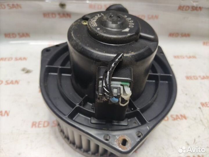 Мотор печки Mitsubishi Pajero Sport K94W 4D56 2003