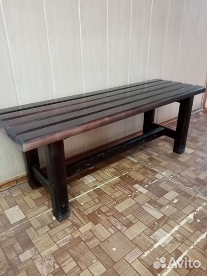 Стол обеденный