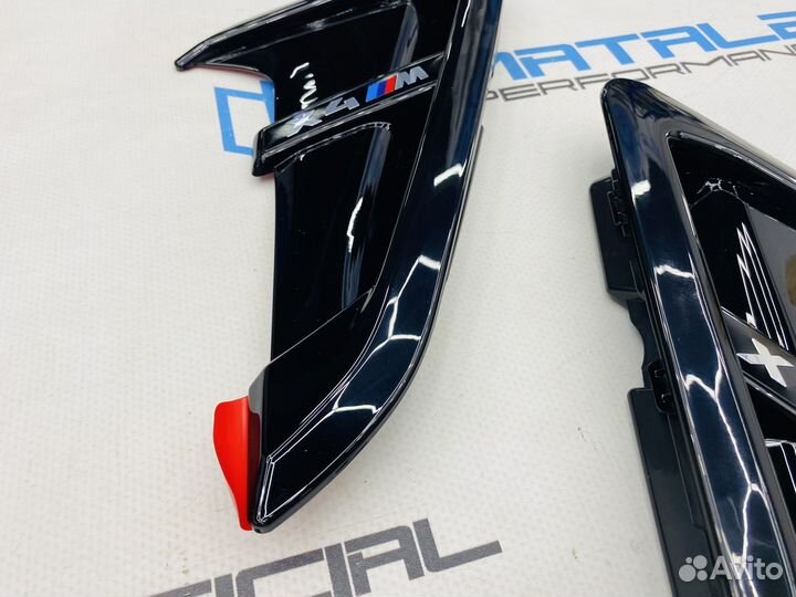 Жабры в крылья BMW X4 G02, М стиль, черный глянец