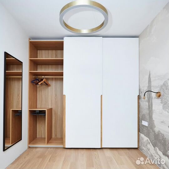 Шкаф купе с зеркалом