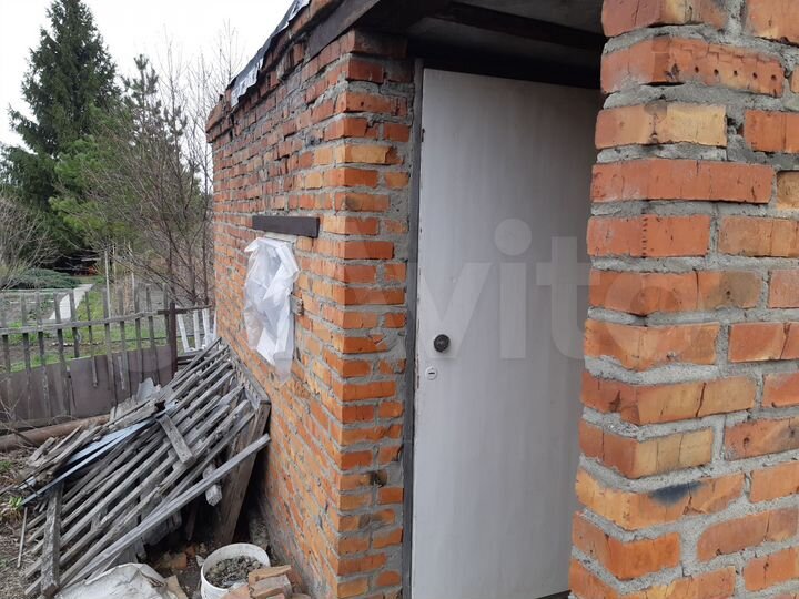 Дача 10 м² на участке 6 сот.