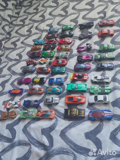 Hot wheels машинки