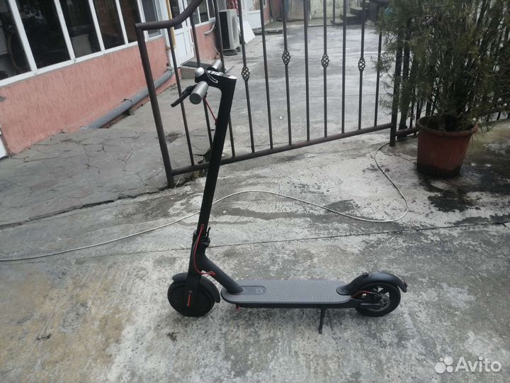 Электросамокат Xiaomi Mijia m365