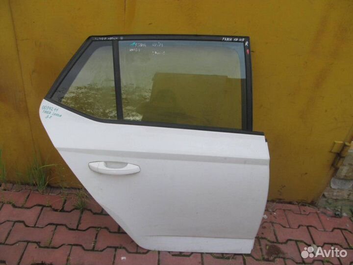 Дверь задняя правая Skoda Fabia 3 2014