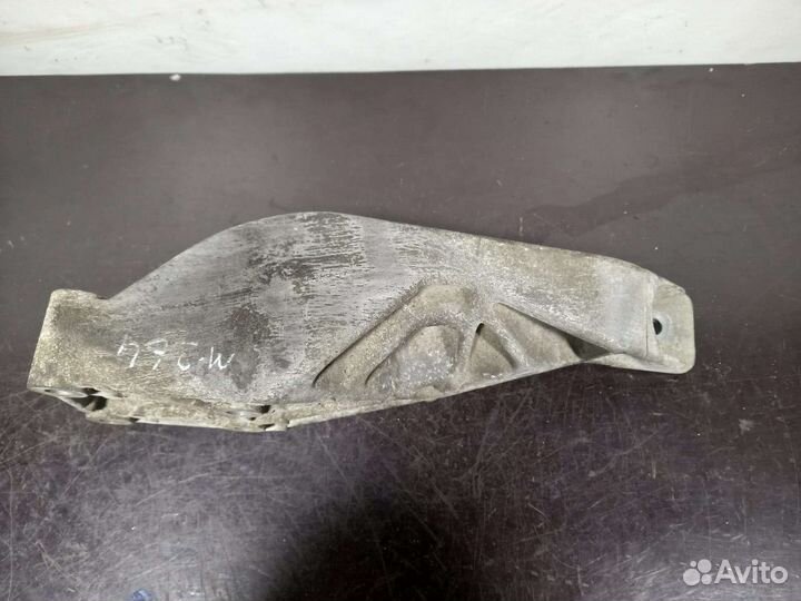 Кронштейн двигателя Opel Vectra B (1995-1999)