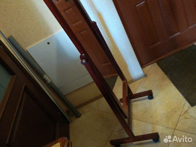 Зеркало передвидное