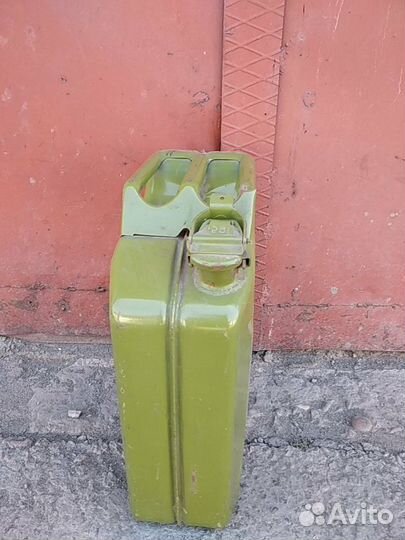 Канистра металлическая 20л