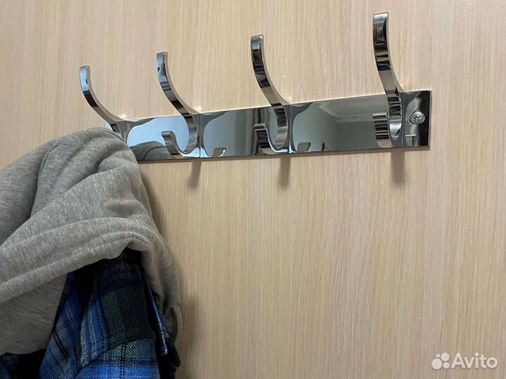 Вешалка настенная Чёрная, 4 крючка