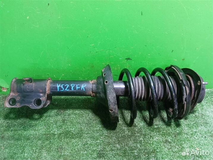 Стойка амортизатора передняя правая Subaru Tribec
