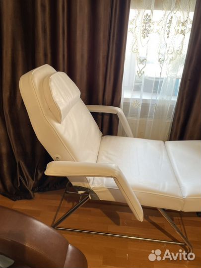 Кушетка косметологическая