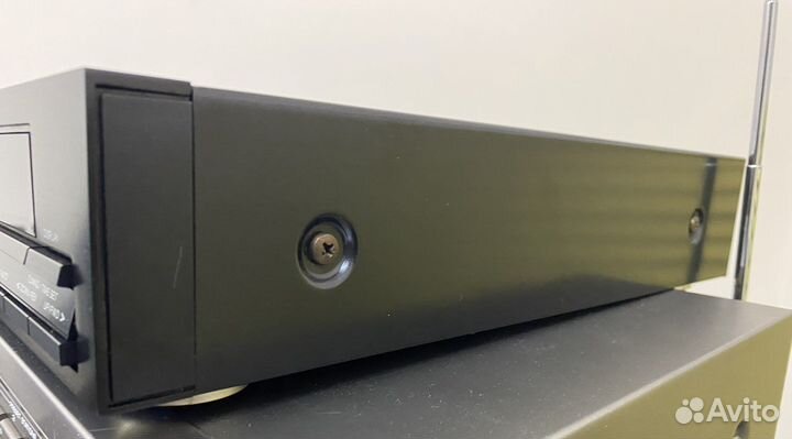 Тюнер akai AT-M712