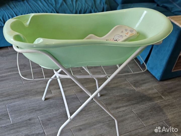 Детская ванночка с подставкой