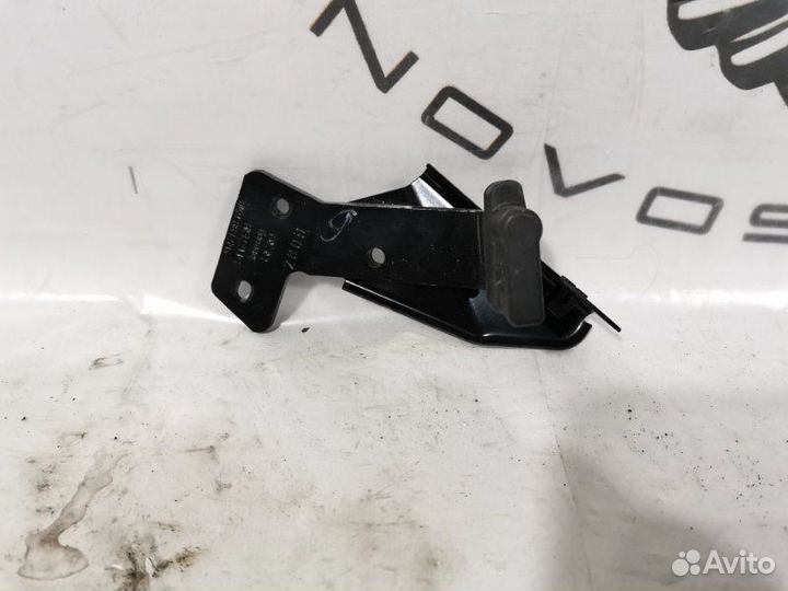 Кронштейн Прав. Audi A4 (B8, 8k5) 2007-2015