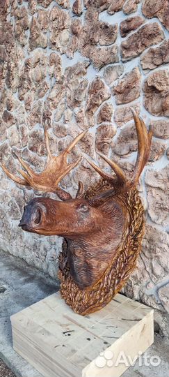 Скульптура из дерева 