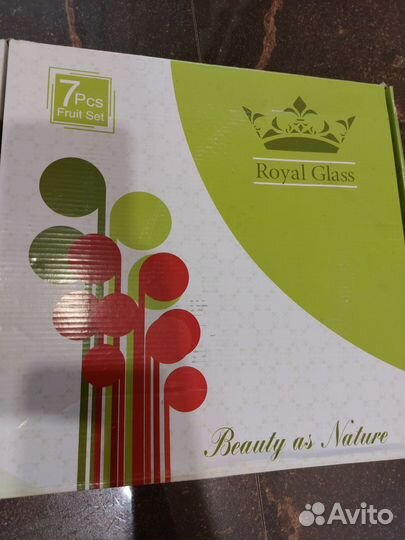 Набро тарелок