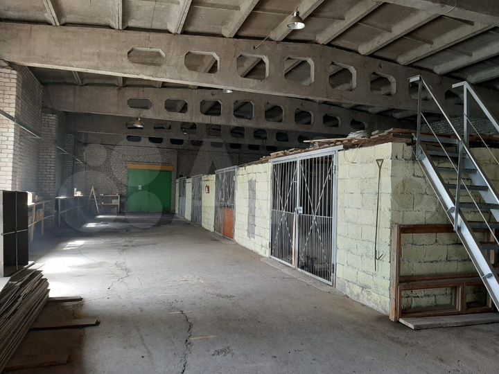 Склад, 1600 м²
