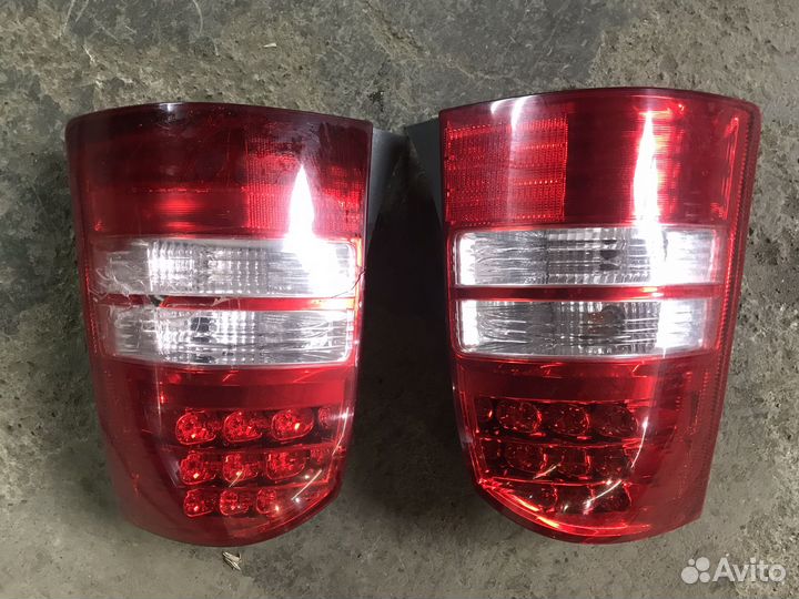 Фары Toyota wish zne 10