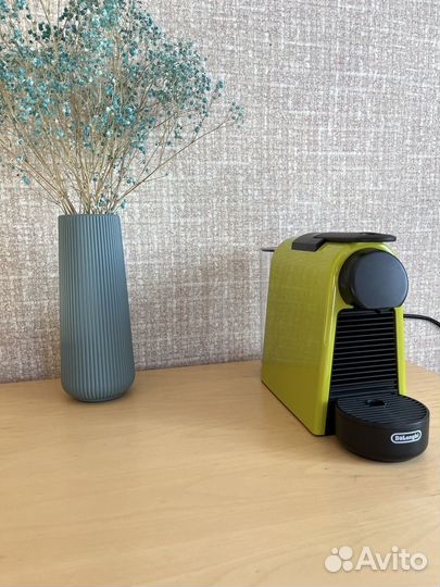 Кофемашина капсульная Delonghi EN85.L