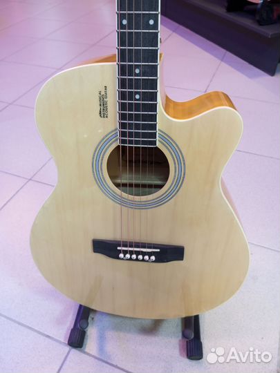 Elitaro E4010C-N акустическая гитара