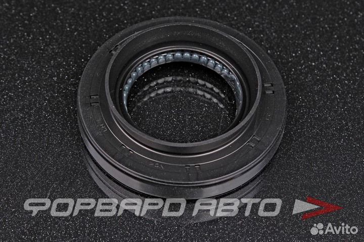 Сальник 35*63*9/15 90311-35047 toyota Япония