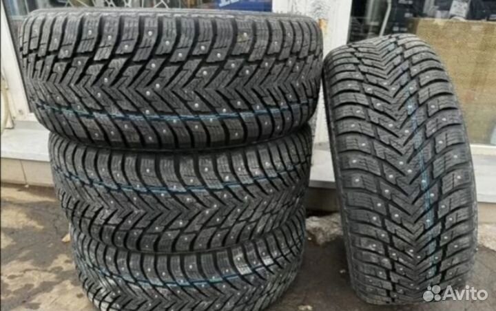 Nokian Tyres Hakkapeliitta 10p SUV 235/50 R21 104T