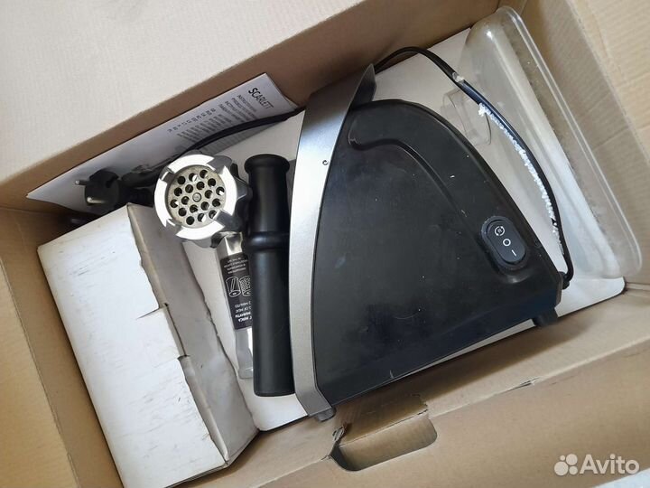 Мясорубка scarlett