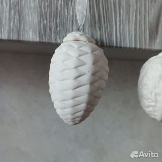 Раскраска из гипса ёлочка, шишки