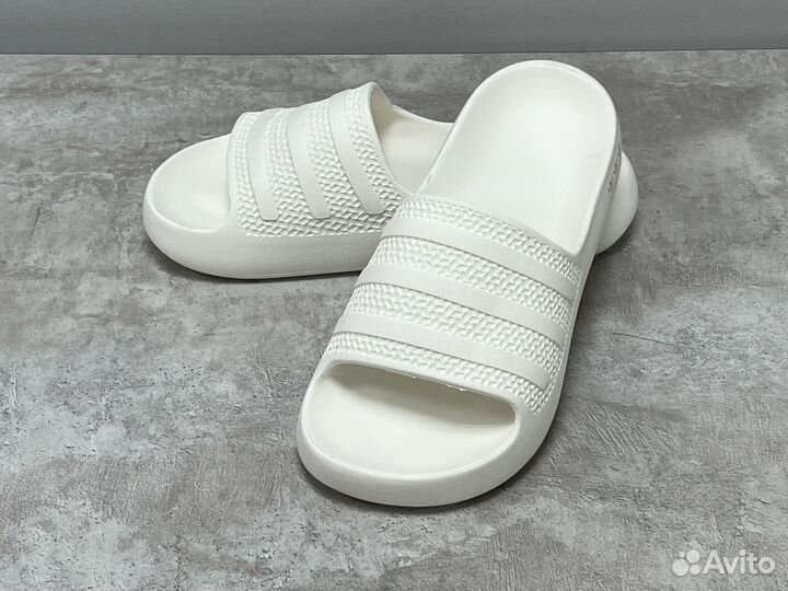 Сланцы женские adidas