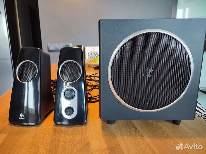 Колонки компьютерные Logitech Z-523 2.1