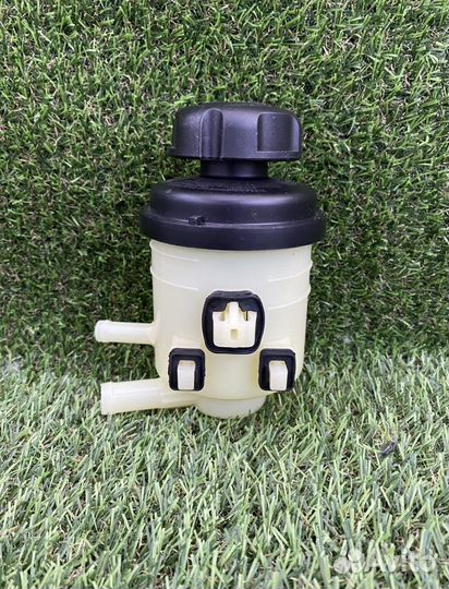 Бачок гур kia rio 3 hyundai solaris 1 2011-2017