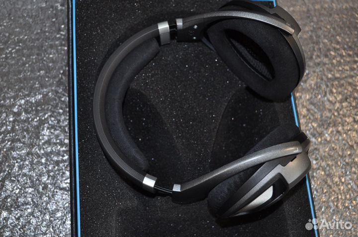 Наушники.Sennheiser HD 700