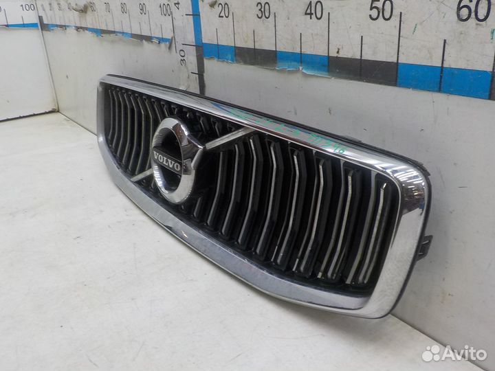 Б/У Б/У Решетка радиатора Volvo S60 2018- 32365016