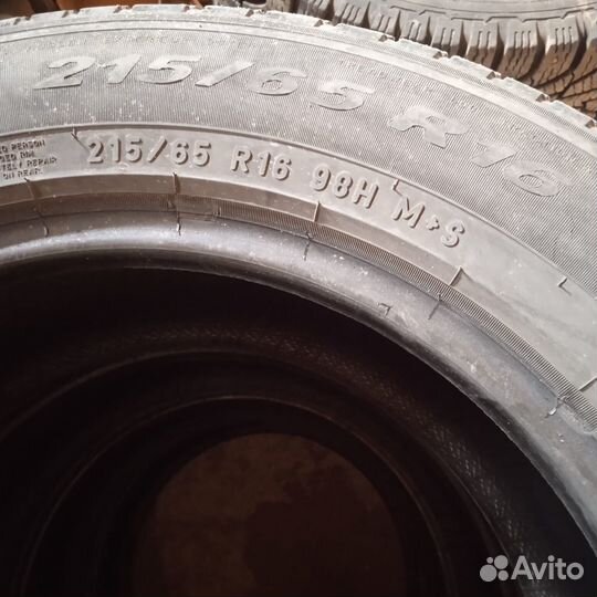 Pirelli Scorpion 215/65 R16 98M