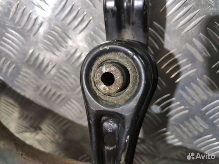 Балка подвески передняя (подрамник) Skoda Octavia