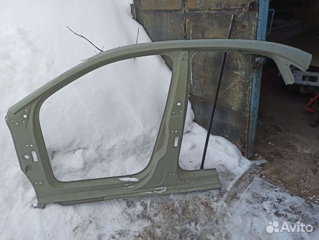 Боковина левая поло седан