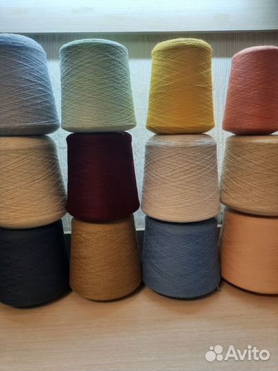 Бобинная итальянская пряжа меринос кашемир шелк