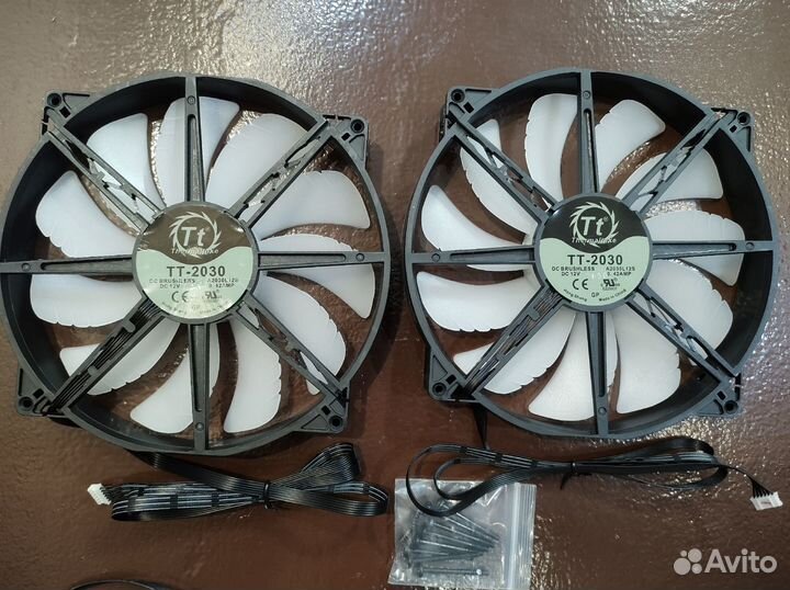 Вентиляторы Корпуса Thermaltake View 51 Tempered