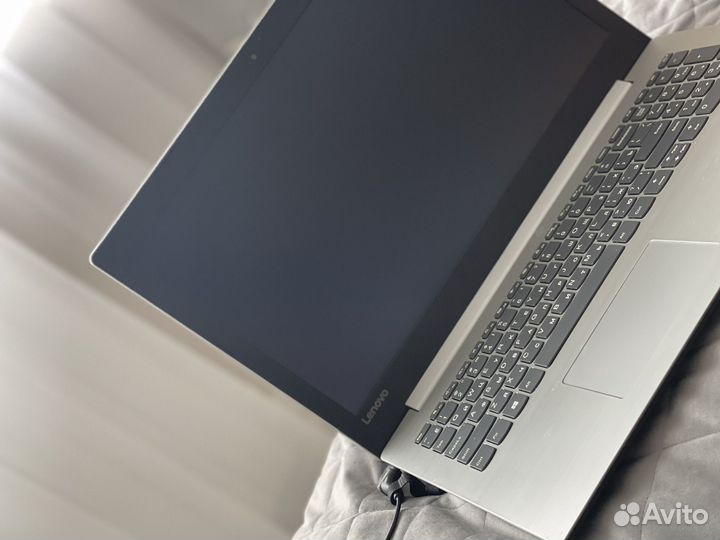 Ноутбук lenovo